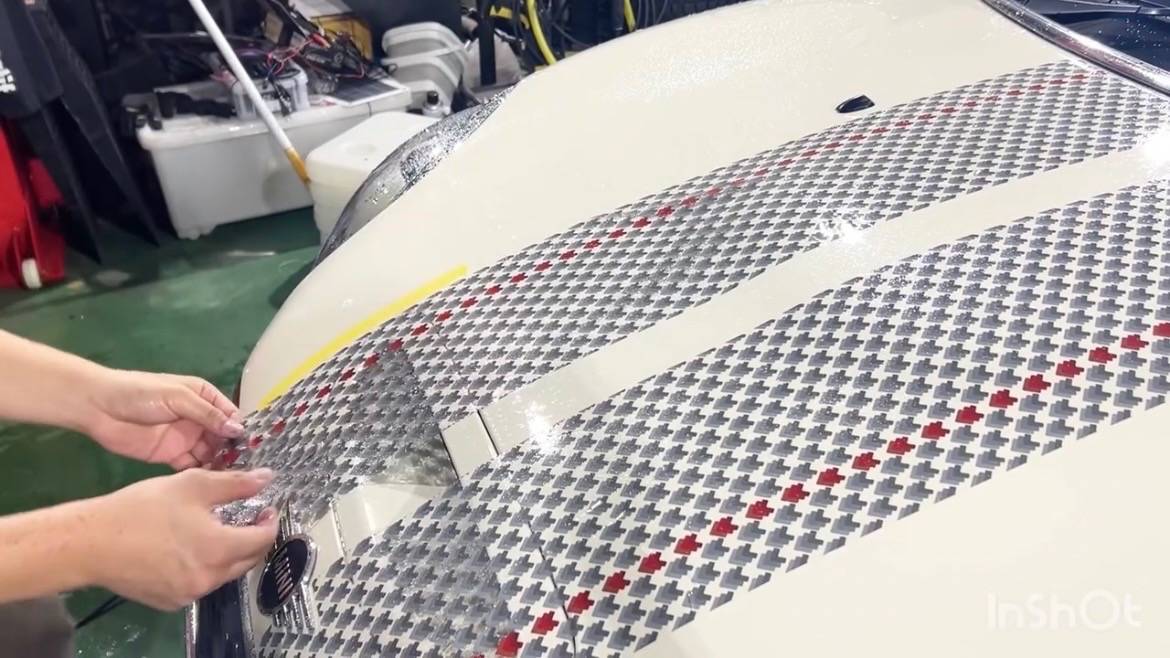 MINI　クラブマン　デカール施工